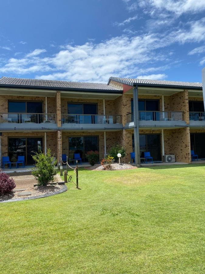 Bribie Waterways Motel Bongaree ภายนอก รูปภาพ