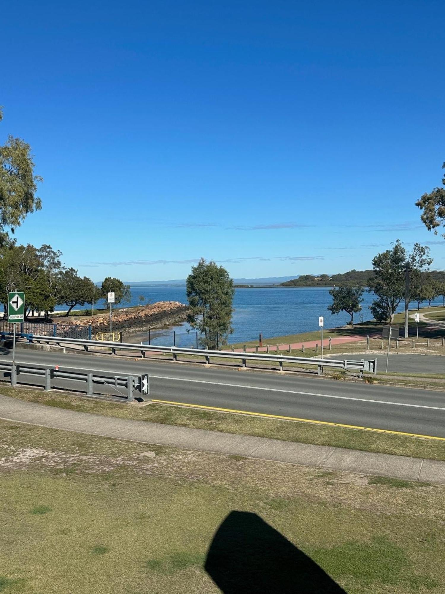 Bribie Waterways Motel Bongaree ภายนอก รูปภาพ