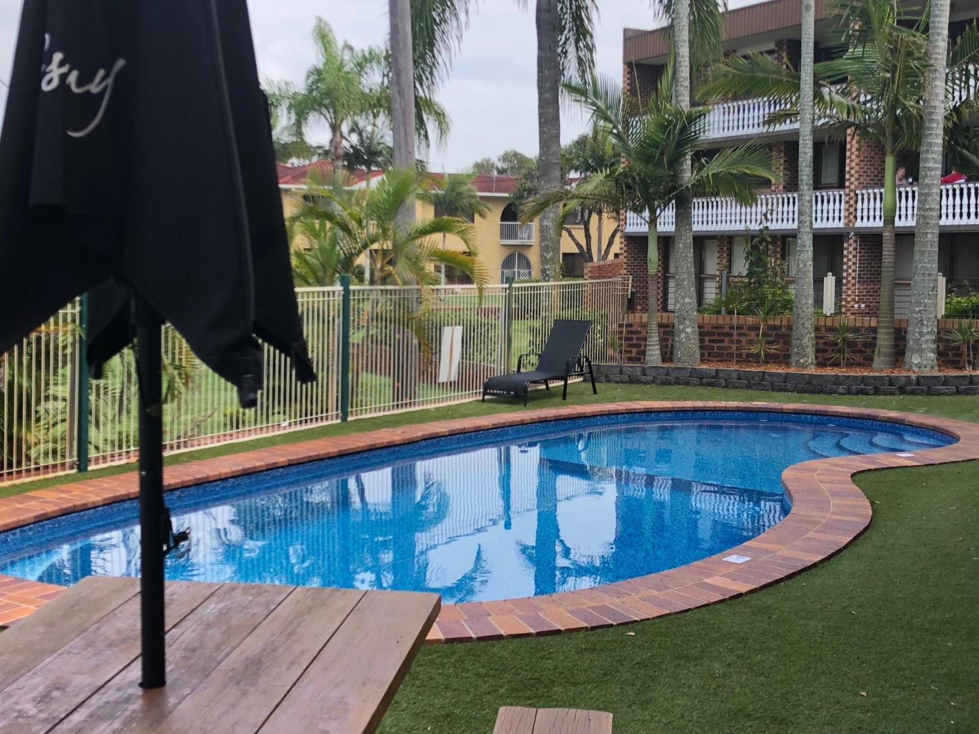 Bribie Waterways Motel Bongaree ภายนอก รูปภาพ