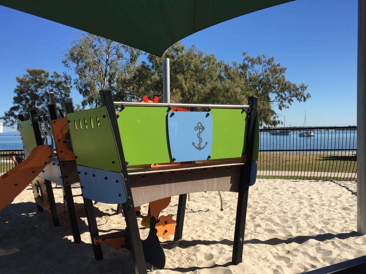 Bribie Waterways Motel Bongaree ภายนอก รูปภาพ